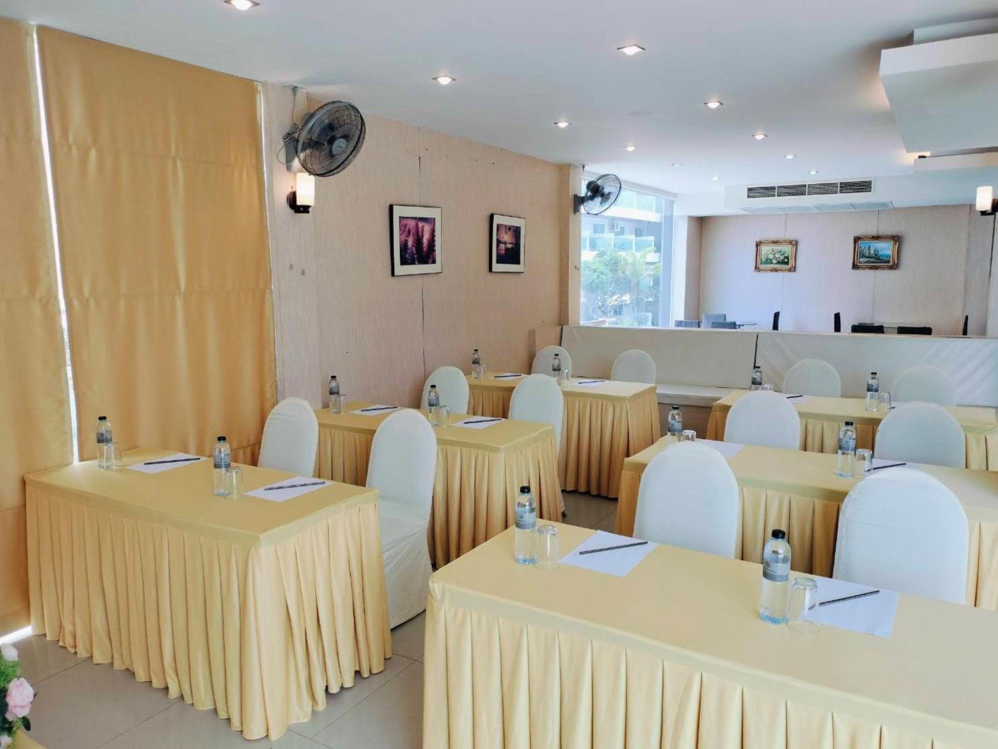 Dragon Beach Resort , Jomtien Beach Pattaya Εξωτερικό φωτογραφία